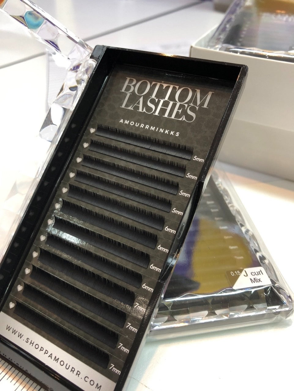 Bottom Lash Trays